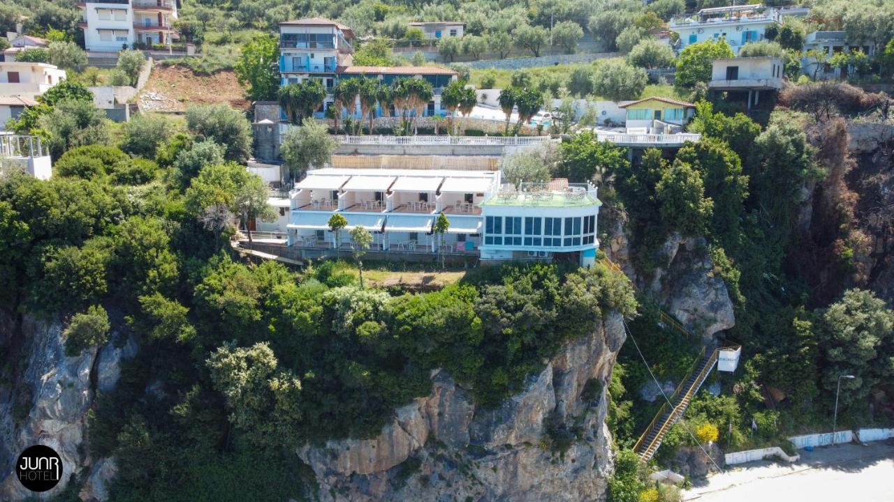 Skyhill Boutique Hotel Radhimë Exterior foto