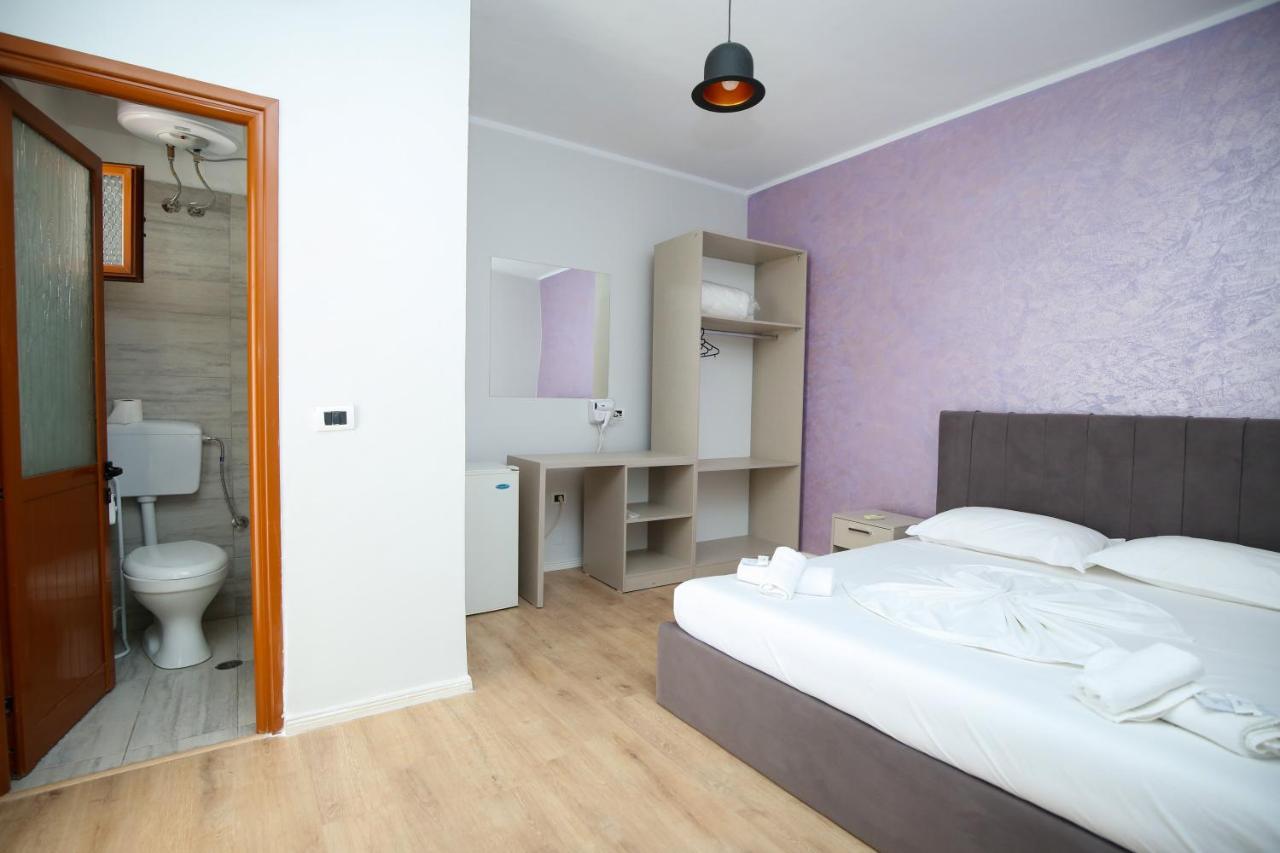 Skyhill Boutique Hotel Radhimë Exterior foto